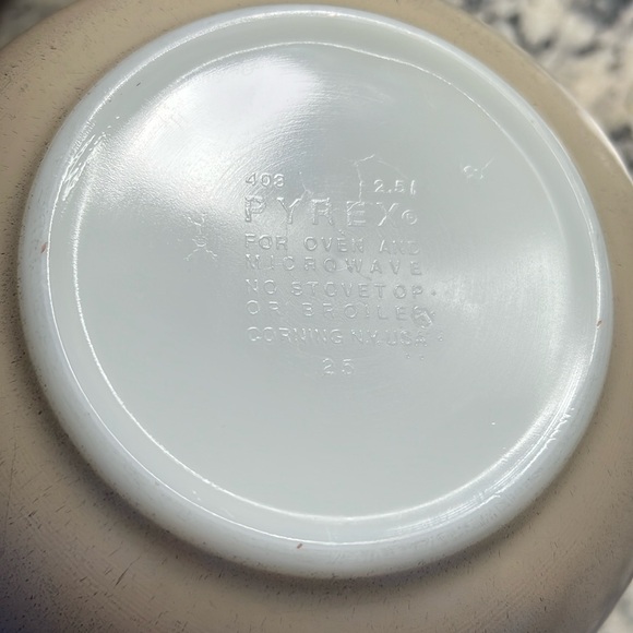 Vintage Pyrex Homestead Mixing Bowls 3 Pieces 401, 402, 403 - 750ml, 1.5L, 2.5L - Picture 11 of 14